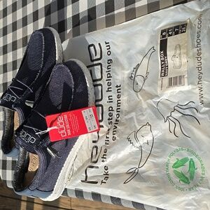 Hey Dude Wally Sox Navy Grey Size 8